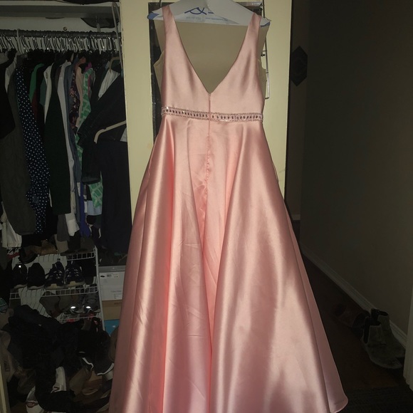 Altered size 10 pink prom dress. - Picture 4 of 8